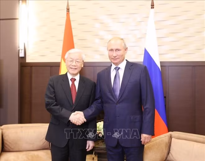 General Secretary of the Communist Party of Vietnam (CPV)’s Central Committee Nguyen Phu Trong (L) and Russian President Vladimir Putin (Photo: VNA)