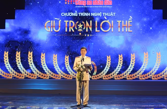 Major General Pham Van Mien delivering the opening speech. Major General Pham Van Mien delivering the opening speech.