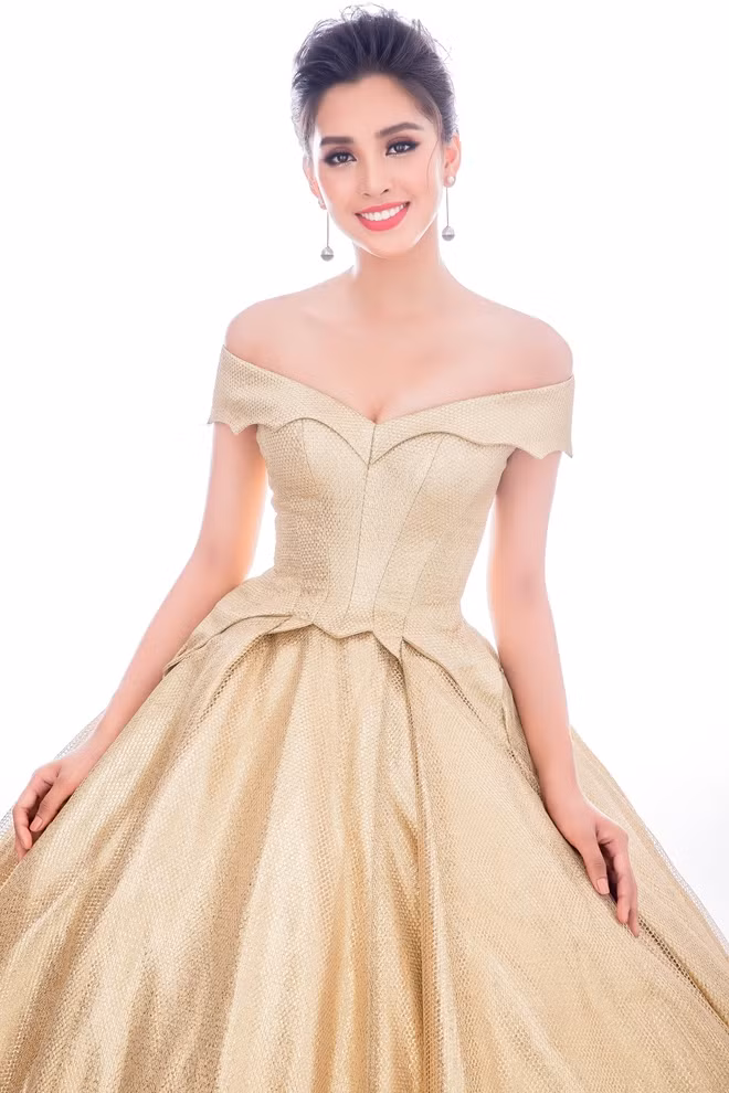 The 18-year-old girl from Quang Nam Province is 1.74 meters tall and measures 84-63-90. She recently made Missosology’s Top 9 list of beauties competing at Miss World.