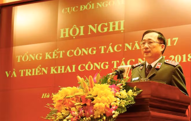Deputy Minister Nguyen Van Thanh addressing the conference.