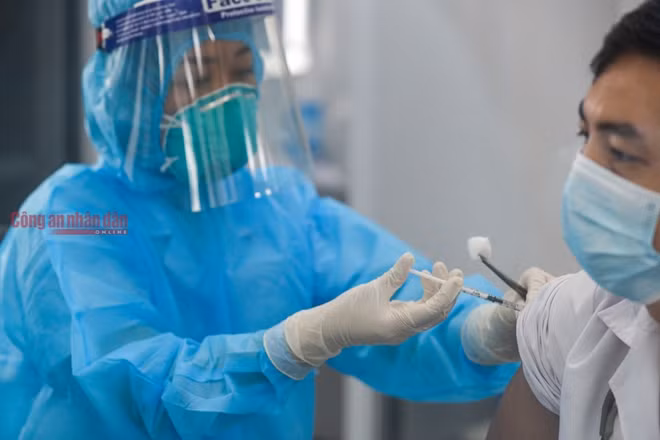 Vietnam to receive nearly 5.6 million COVID-19 vaccine doses.