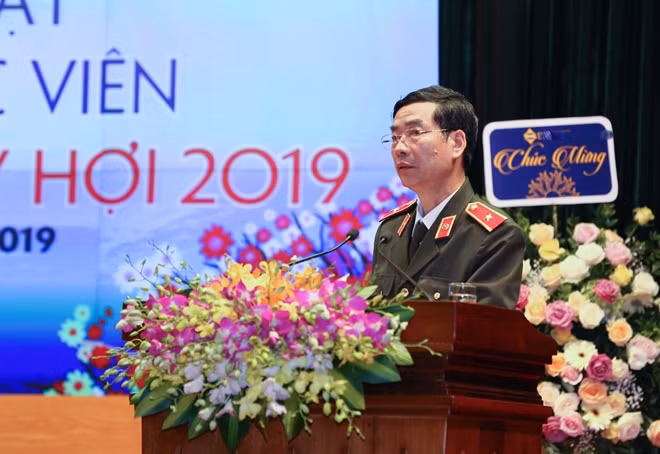 Editor-in-Chief of the Public Security Newspaper, Major General Pham Van Mien.