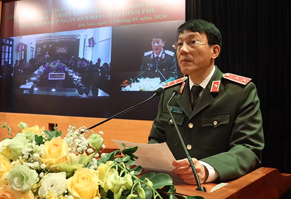 Lieutenant General Luong Tam Quang speaks at the event.