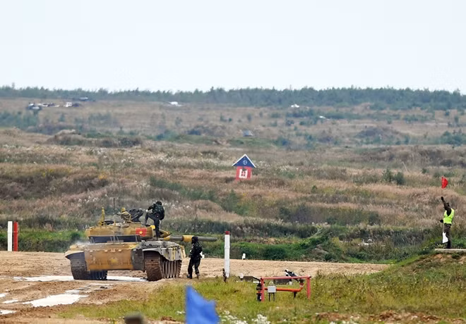 The Vietnamese tank officers had an impressive performance at the event.