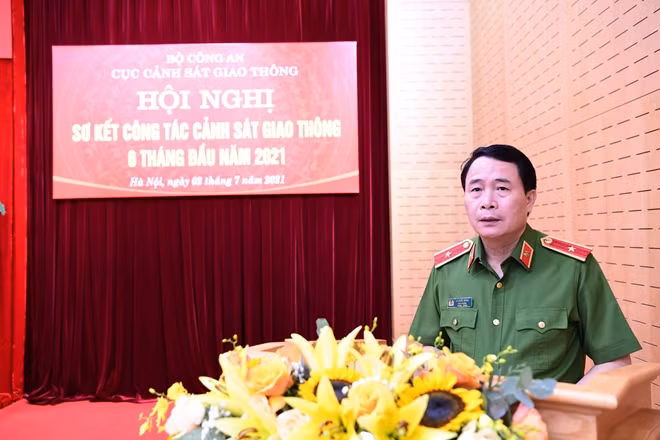 Deputy Minister Le Quoc Hung speaks at the event.