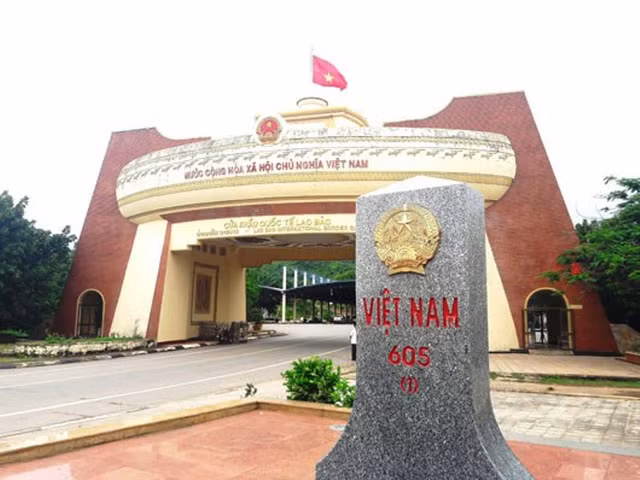 Quang Tri closes border gates along Vietnam - Laos border as coronavirus spreads. Photo for illustration Quang Tri closes border gates along Vietnam - Laos border as coronavirus spreads. Photo for illustration