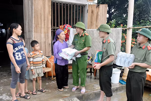 In addition, 1,948 families had to evacuate from their home. In addition, 1,948 families had to evacuate from their home.