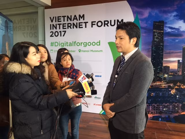 General Secretary of the Vietnam Internet Association Vu The Bình sharing viewpoint about Internet in Vietnam.