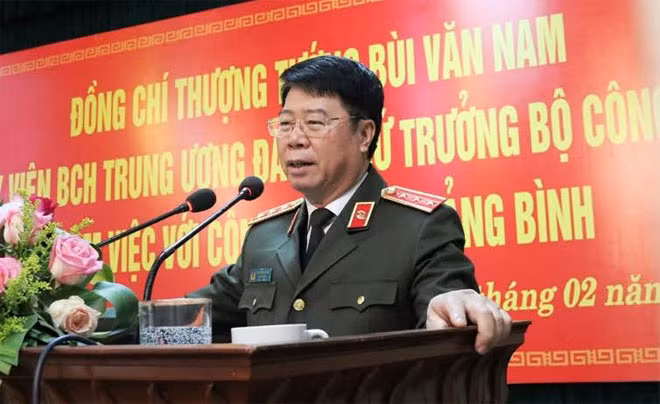 Deputy Minister Bui Van Nam speaking at the working session Deputy Minister Bui Van Nam speaking at the working session
