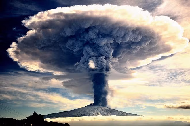 ‘The power of nature by Giuseppe Mario Famiani’ is the winner in Nature category. ‘The power of nature by Giuseppe Mario Famiani’ is the winner in Nature category.