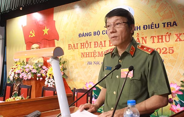 Deputy Minister Luong Tam Quang speaks at the event.