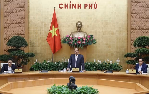 Prime Minister Nguyen Xuan Phuc speaks at the meeting (Photo: VNA)