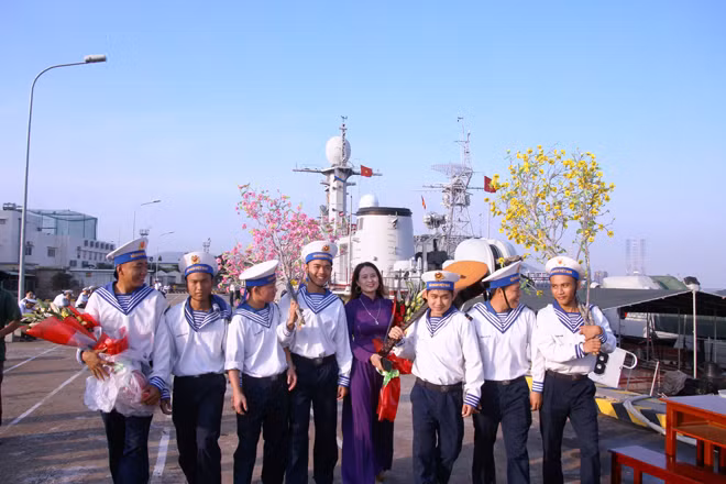 Young soldiers before departing for offshore mission.