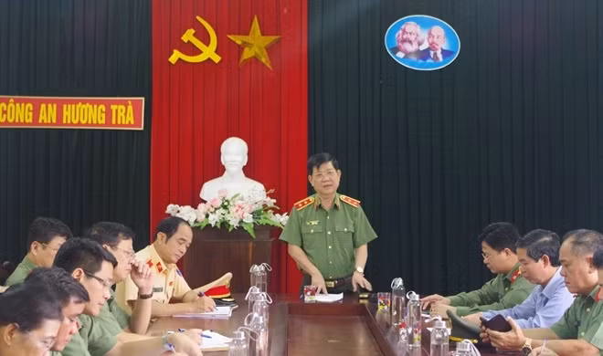 Deputy Minister Nguyen Van Son speaks at the event.