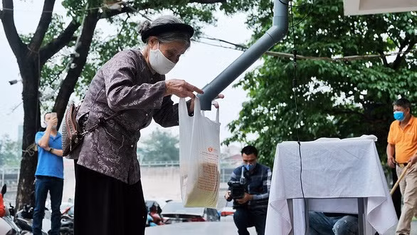 A 'rice ATM' in Hanoi - Illustrative image (Source: touitre.vn)