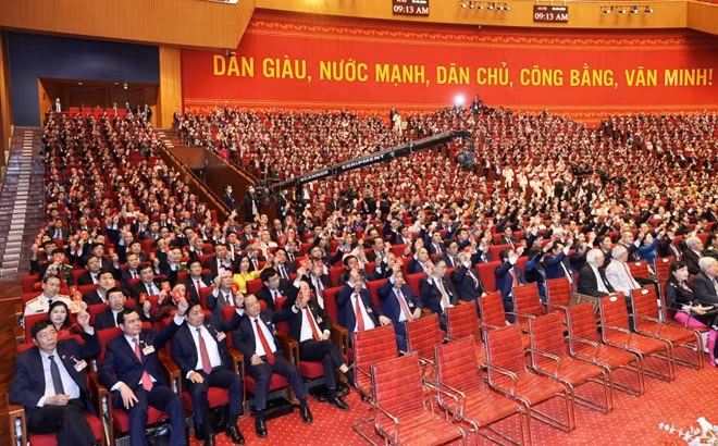 Nearly 1,600 delegates to the congress have approved key documents at the closing ceremony.