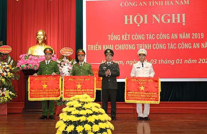 Three outstanding units honored at the event. Three outstanding units honored at the event.
