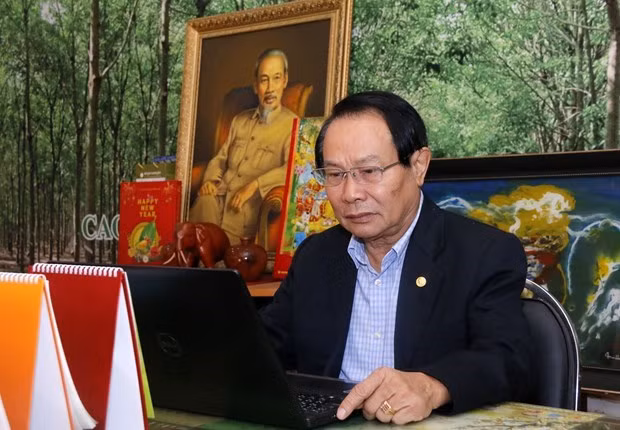 Duong Dinh Bang, chief representative of the State-run Vietnam Rubber Group in Laos. (Photo: VNA) Duong Dinh Bang, chief representative of the State-run Vietnam Rubber Group in Laos. (Photo: VNA)