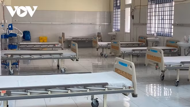More hospital beds are provided to serve COVID-19 treatment