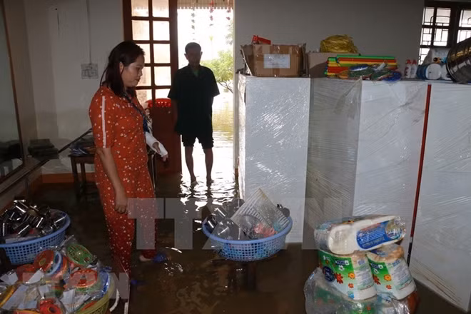 Thanh Ha Kindergarten is the most flood hit school in Thanh Chuong district in Nghe An province. All school supplies and facilities are damaged and washed away.