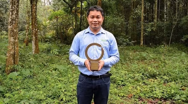 Director of Save Vietnam's Wildlife Nguyen Van Thai