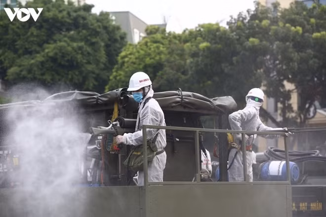 The disinfectant chemical Cloramine B is used by relevant forces and is sprayed along many of the city’s main roads.