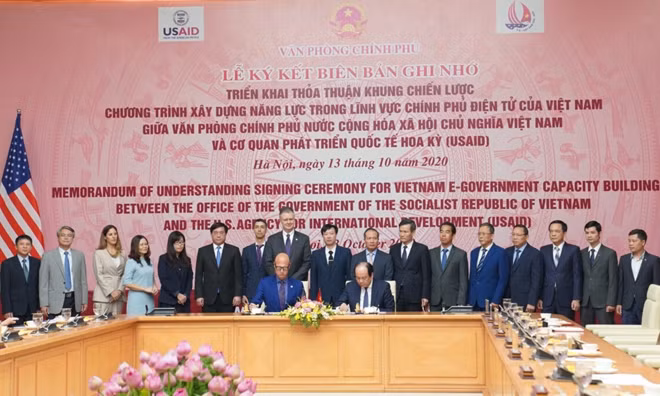 At the signing ceremony. Photo: VGP