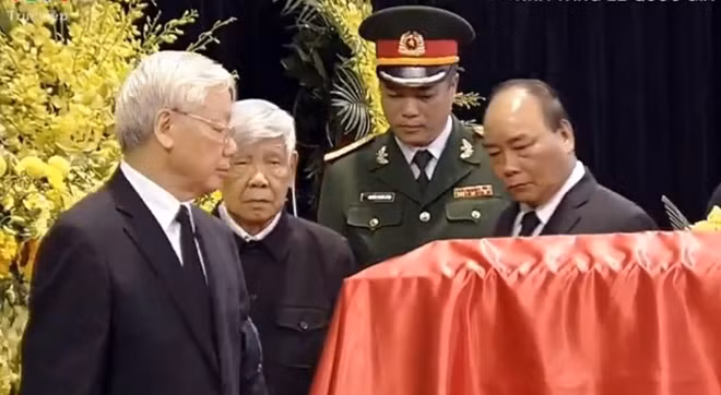 General Secretary of the CPV Central Committee Nguyen Phu Trong and Prime Minister Nguyen Xuan Phuc. Photo: CAND General Secretary of the CPV Central Committee Nguyen Phu Trong and Prime Minister Nguyen Xuan Phuc. Photo: CAND