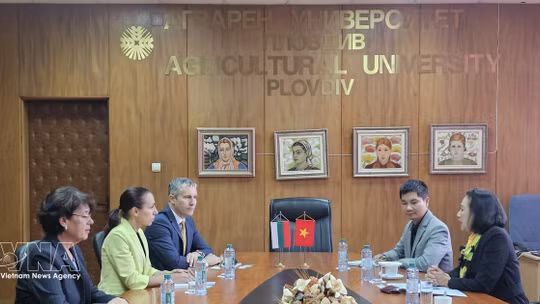 Viet Nam, Bulgaria push agricultural research, training