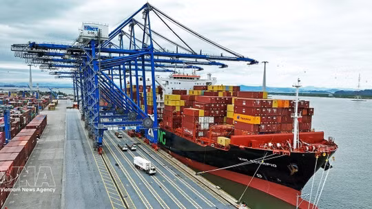 Viet Nam's trade surpasses 1 trillion USD in 10 months