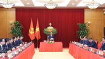 Vietnam vows to nurture special ties with Laos