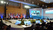 Vietnam attends ASEAN foreign ministers' meetings with partners