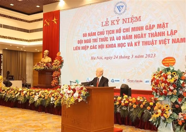 Intellectuals form important force for social development: Party leader -0