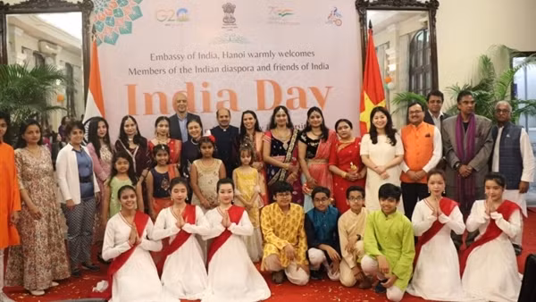 Vietnam, India agree to expand security cooperation ảnh 3