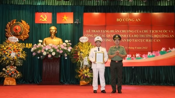 Logistics Department receives honors from the State President ảnh 4