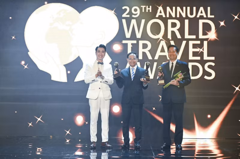 Vietnam wins big at 2022 World Travel Awards -0
