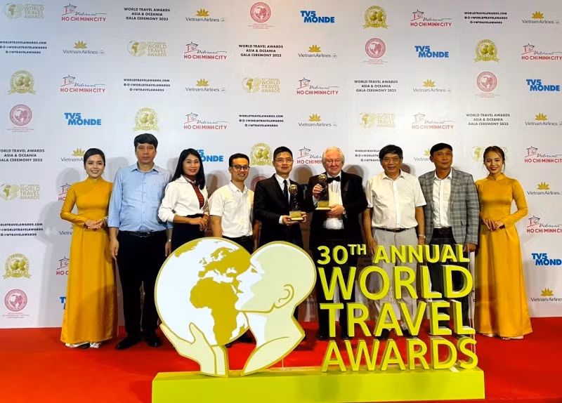 Vietnam win big at World Travel Awards -0