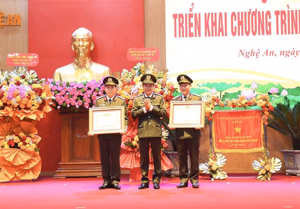 Nghe An provincial police build model of drug-free border commune -0