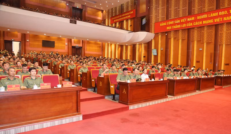New training course opens for internal political security force -0