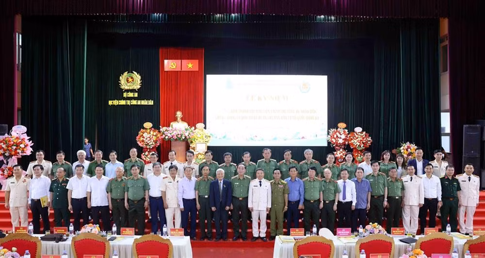 People's Public Security Political Academy celebrates 10th anniversary of establishment -0