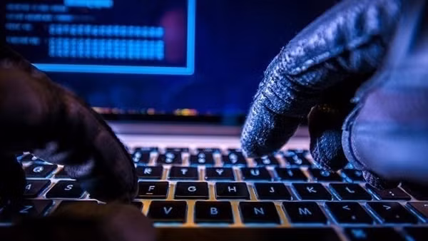 Ministry urges raising alert against cyber attacks during holidays ảnh 3