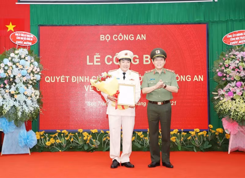 New Director of Soc Trang Provincial Police Department takes office -1