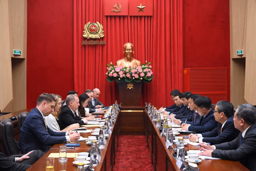 Further consolidating Vietnam–U.S. cooperative relations -0