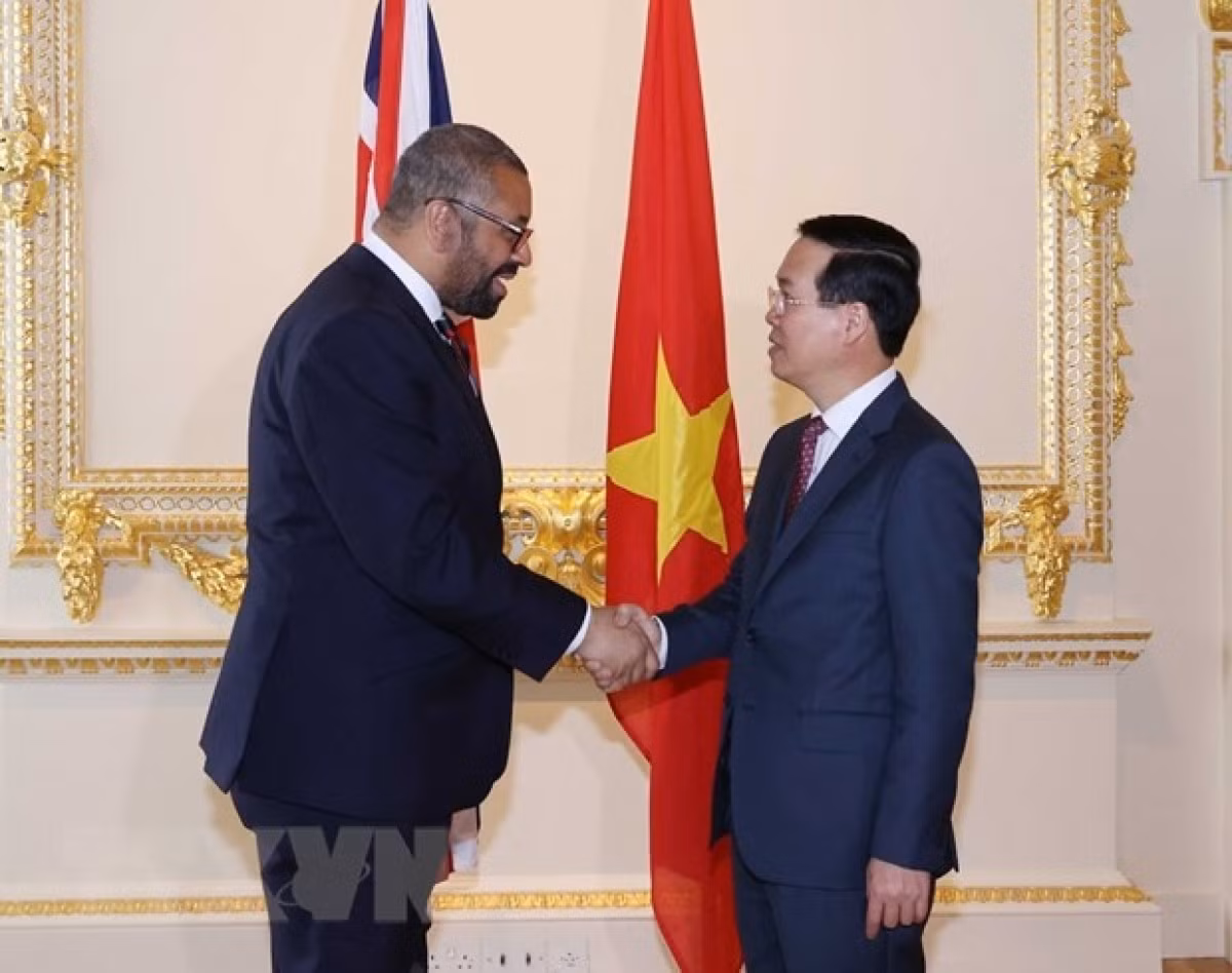 State President meets UK and Cuban leaders in London -0