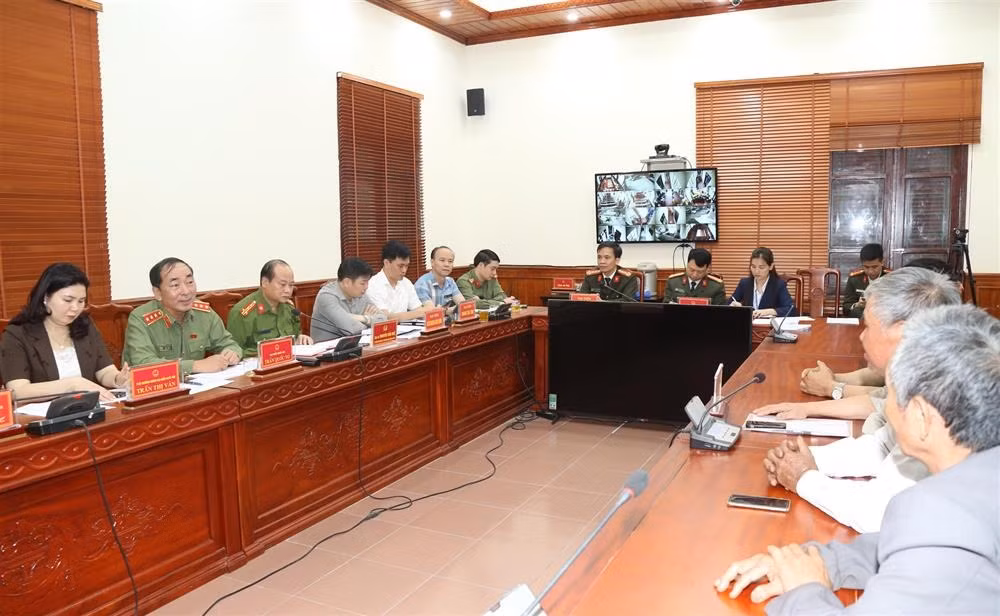 Deputy Minister Tran Quoc To asks Bac Ninh provincial authorities to answer voters’ questions -0
