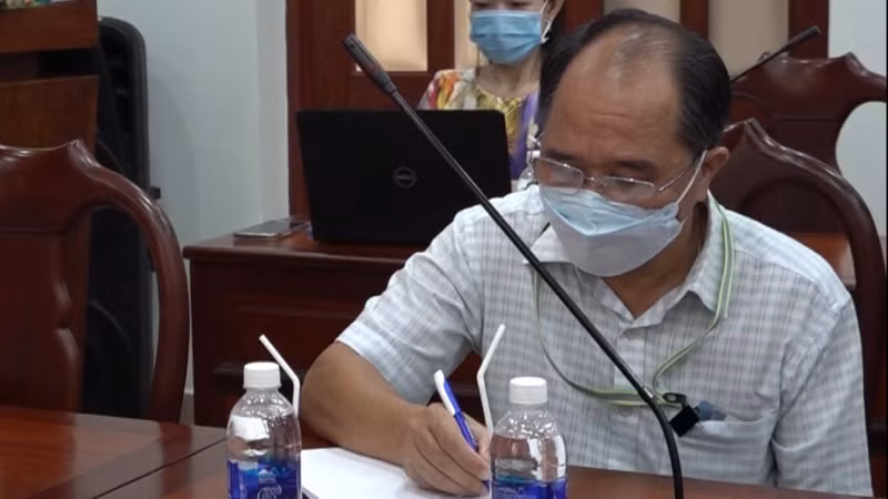 Local health official dismissed for poor efficiency in COVID-19 prevention and control -0