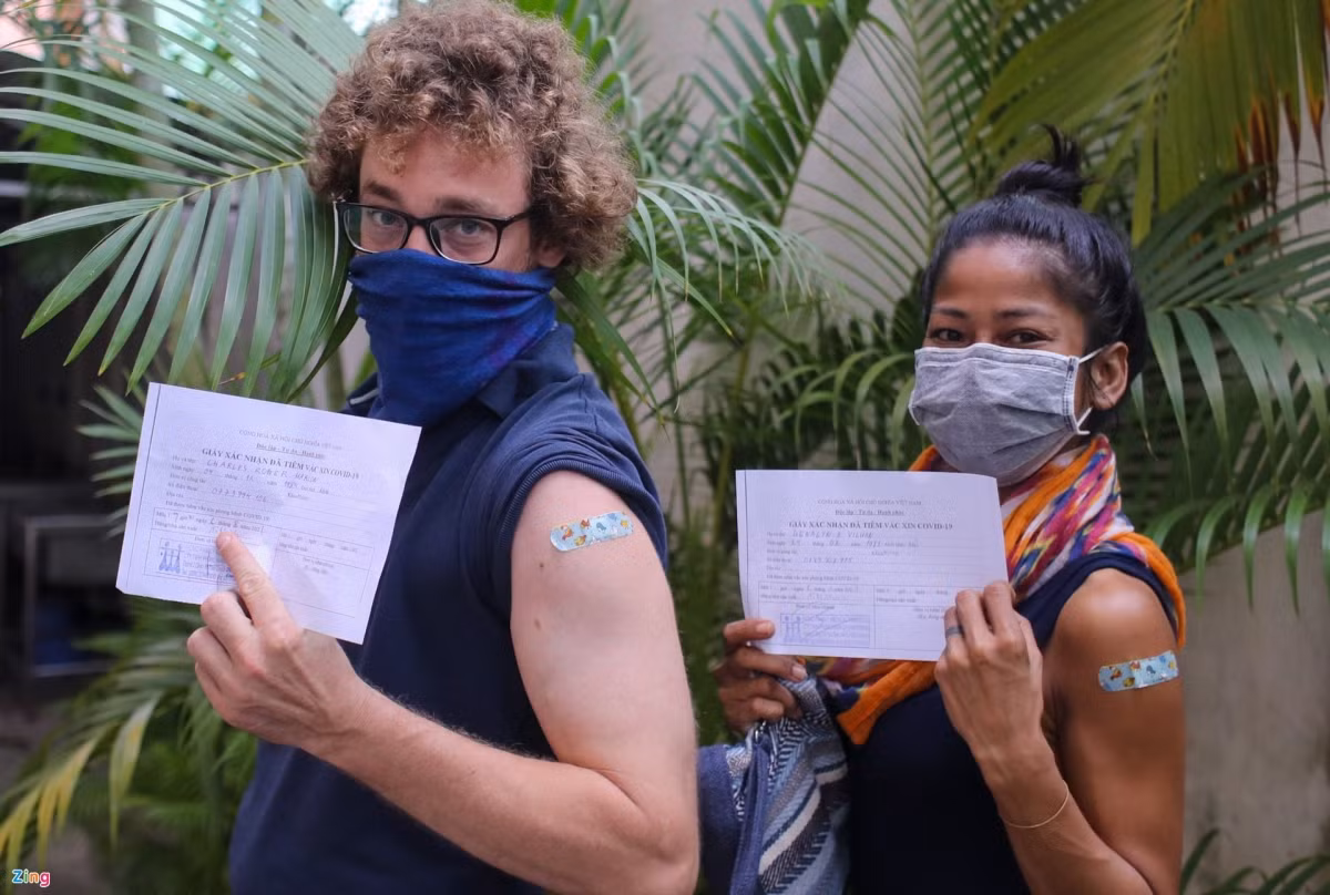 Expats excited to get vaccinated against COVID-19 -0
