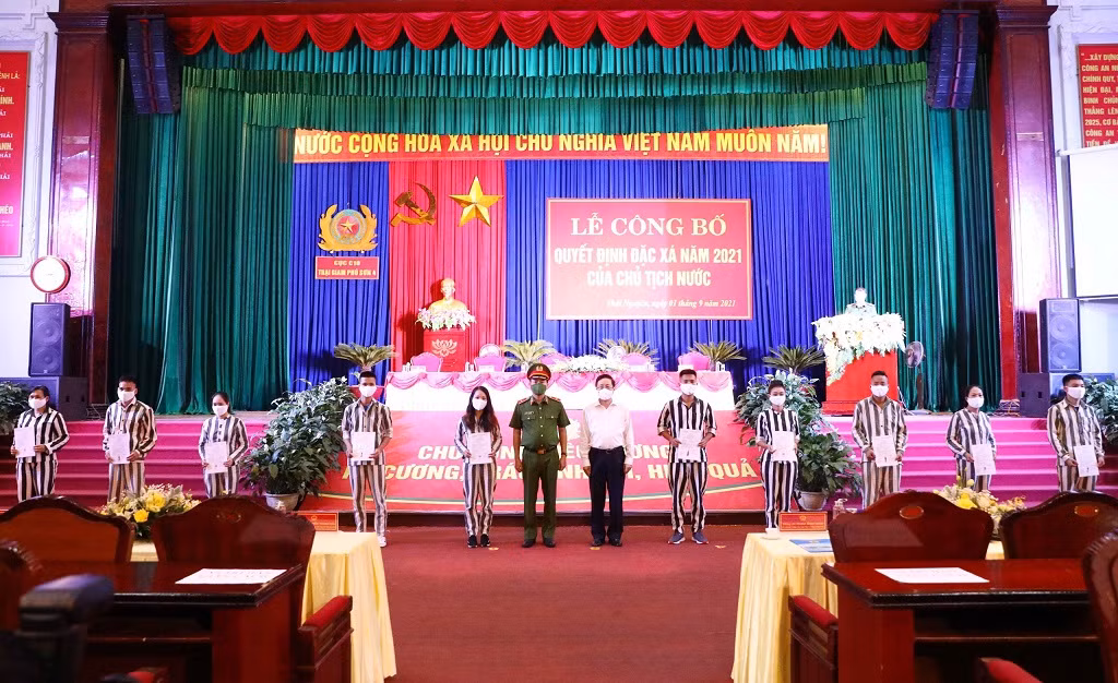  Deputy PM attends ceremony to announce amnesty decision in Thai Nguyen -0