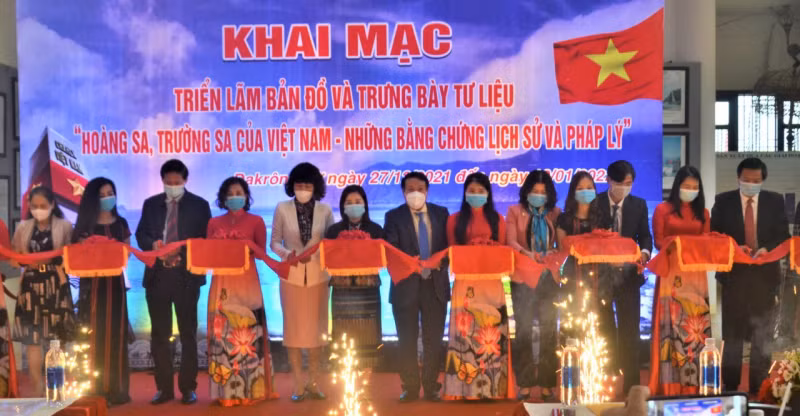 Exhibition on Hoang Sa and Truong Sa opens in Quang Tri&nbsp; -0