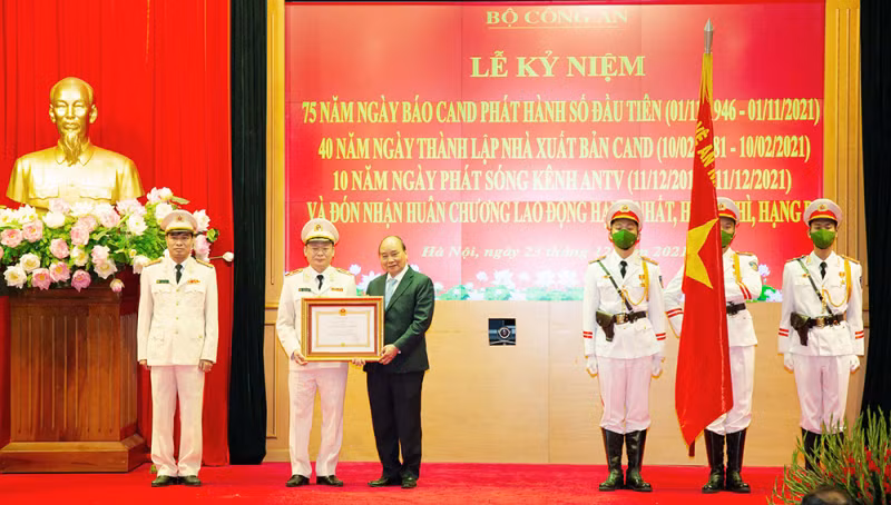 Public security press, media and publishing sector honored with Labor Medals -0